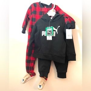 NWT Carters 12month holiday bundle!